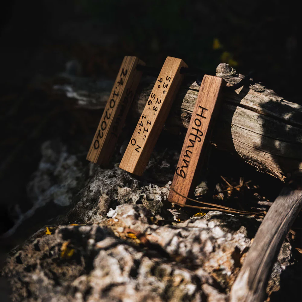 Set 2 brelocuri gravabile dreptunghi cuplu – elegante și personalizabile, pentru el și ea